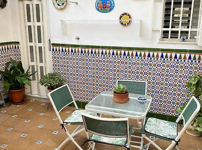 Hotel La Casa De Abuelos *
